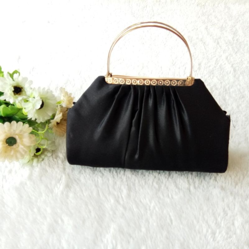 Tas pesta Satin Sandra cantik dan elegan cocok buat pesta wisuda kado ready