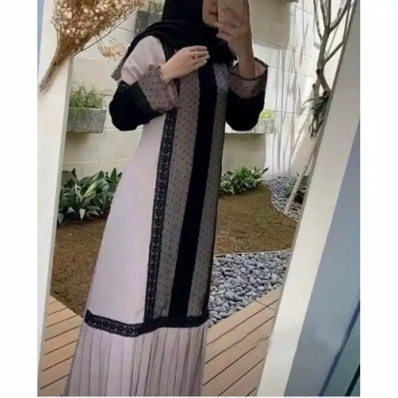 DRESS PESTA KYRA WOOLPEACH ORGANZA BUSUI