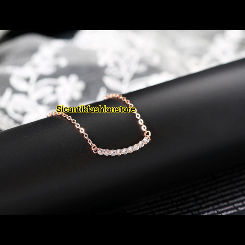 KALUNG TITANIUM WANITA LIONTIN Full PERMATA TRENDING LAPIR EMAS 18K PERHIASAN WANITA TERBARU TERLARIS ANTI KARAT SELAMANYA