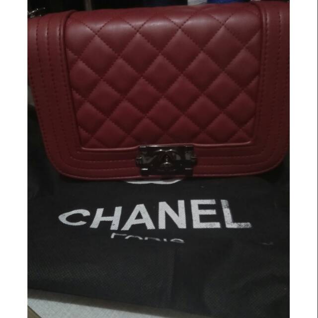 Tas chanel.. Wanita Batam ready warna merah