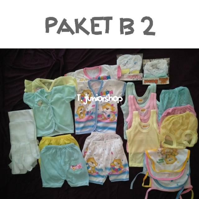 Perlengkapan dan baju bayi baru lahir