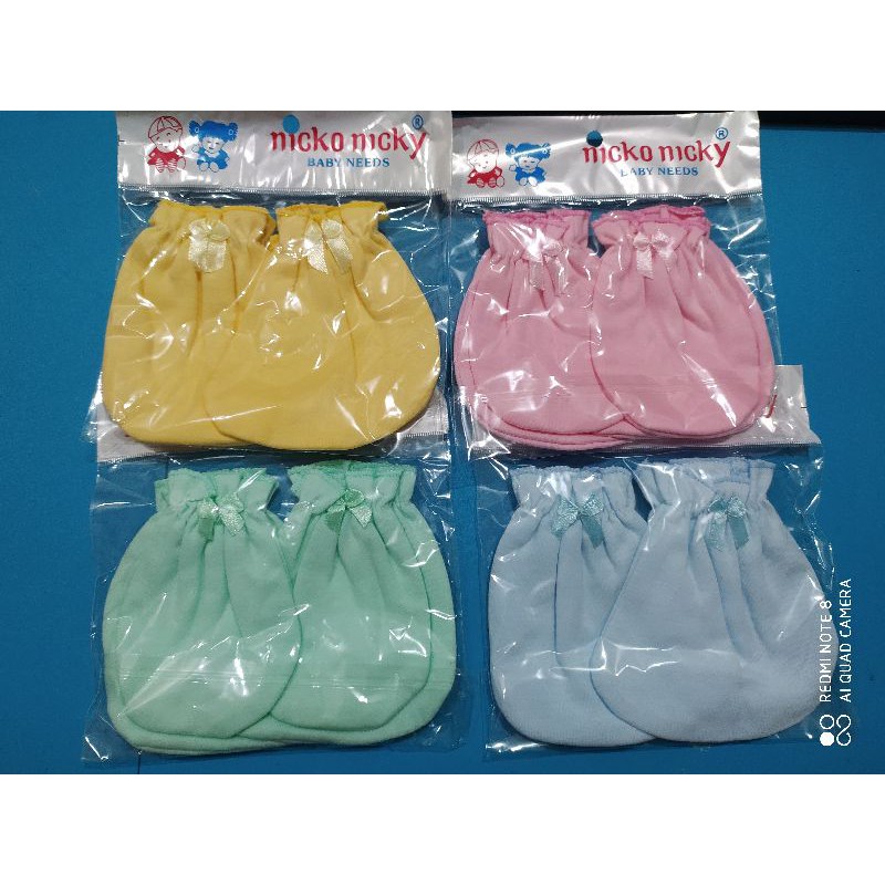 Sarung Tangan dan  kaki bayi Nicko Nicky