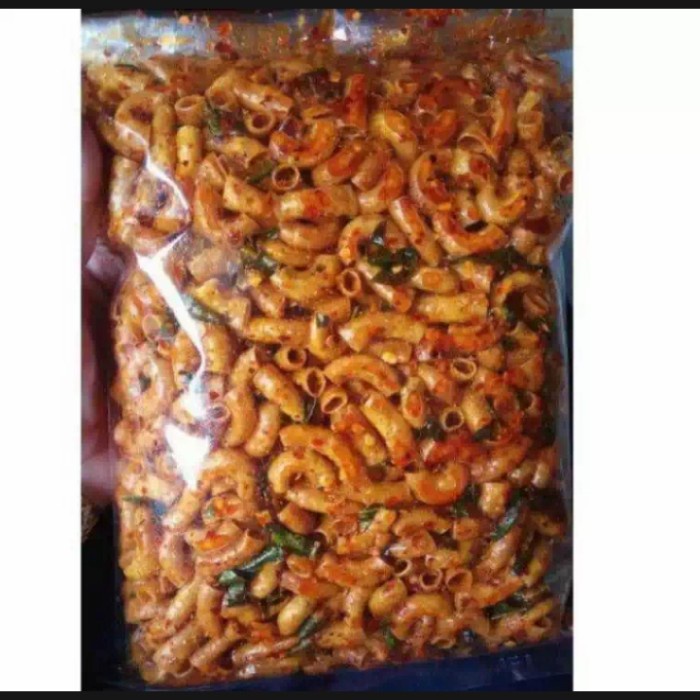 

makaroni pedas daun jeruk 1kg kering renyah gurih cemilan - pedas daunjeruk, 1 kilogram