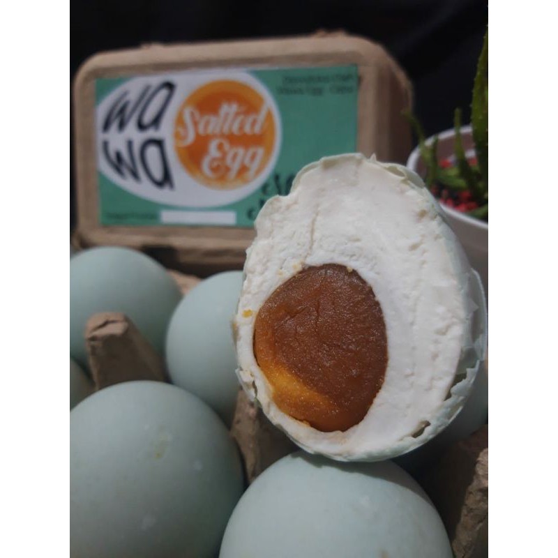 

telur asin (wawa egg)