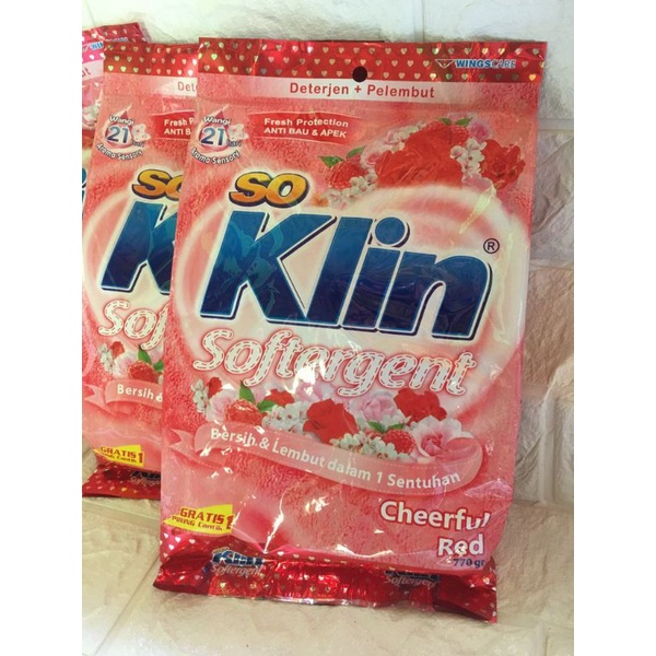 Soklin Softergent Cheerful Red 770gr(Tanpa Piring)/Detergent Soklin 770gr(Tanpa Piring)