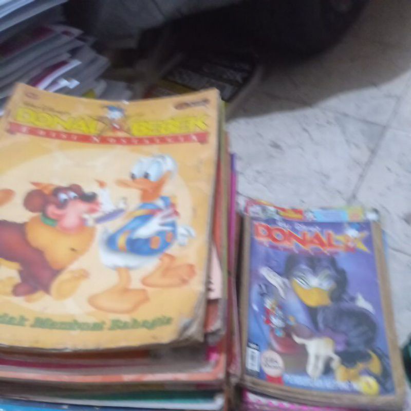 Komik donal Bebek lebar tebal dan kecil tebal