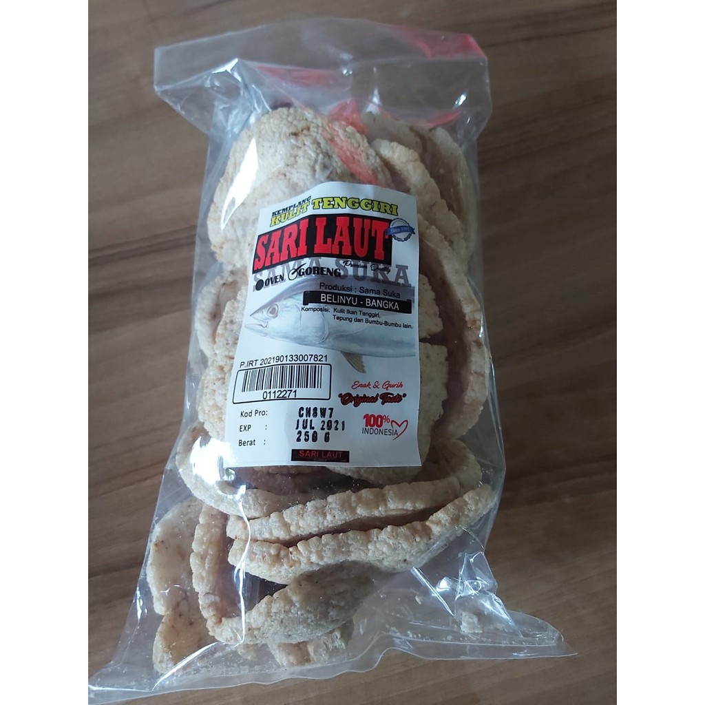 

Kerupuk - Kemplang Bangka Goreng Kulit Ikan Tenggiri Cap Sari Laut 250gr