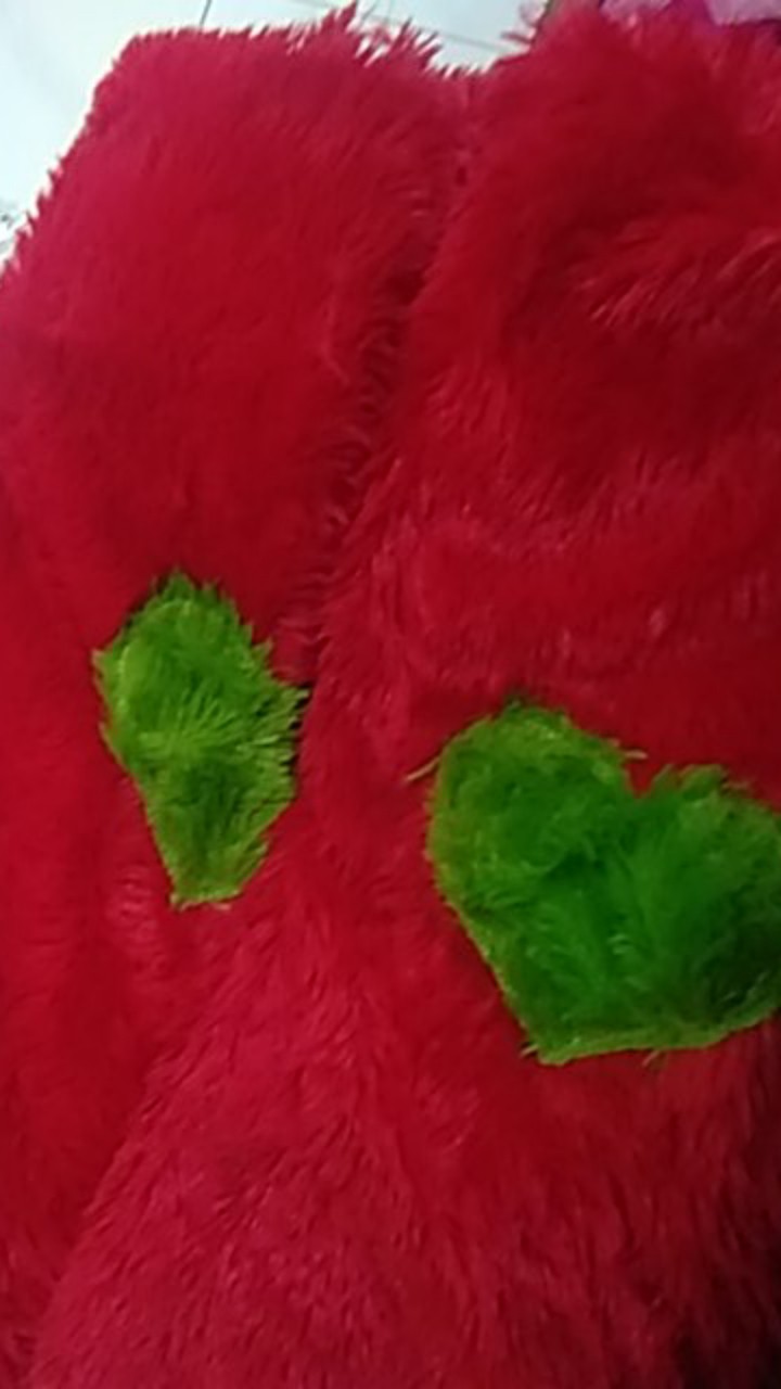 Sarung Bantal Bulu Rasfur / Sarung Bantal Bulu Motif Love / Sarung Bantal Bulu Murah