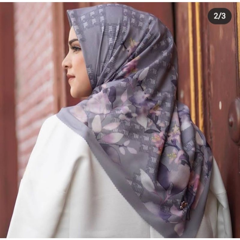 Preloved scarf Heaven lights/Hl premium scarf