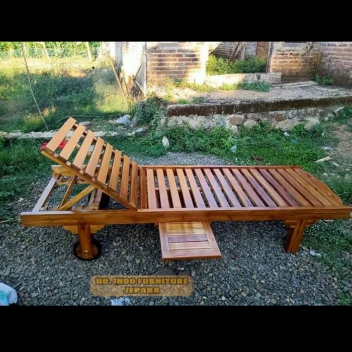 kursi santai kursi pantai/ kolam renang panjang kayu jati Jepara
