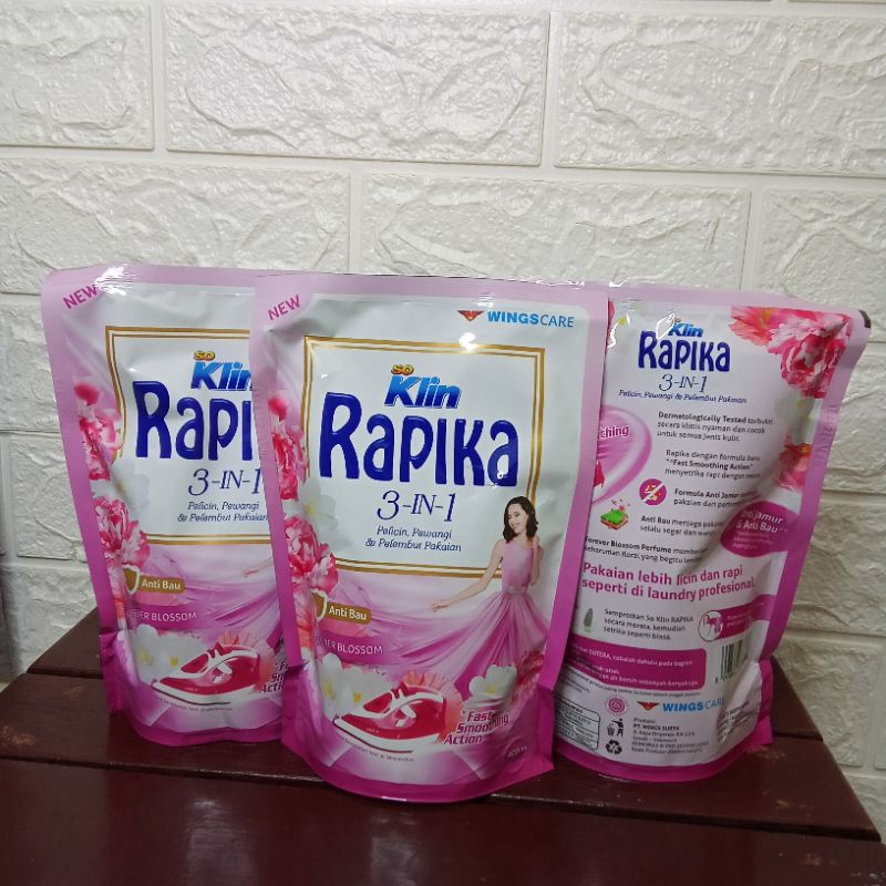 Dapat 3 Rapika Refill Pink Forever Blossom Pouch 400ml