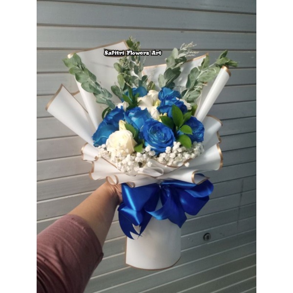 Buket Mawar Biru, Khusus Suarbaya ( bunga Asli),  , Buket Wisuda / Buket Ultah / Buket Pertunangan