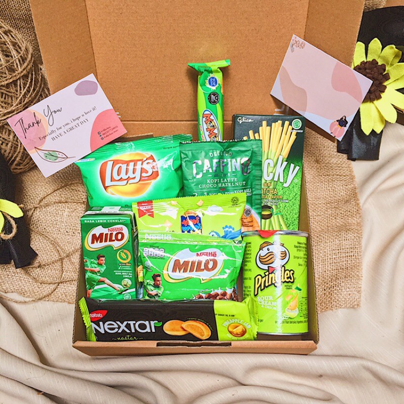 

SNACKBOX / SNACK BOX GREEN EDITION/ SNACKBOX PAKET BIRTHDAY COLOR GREEN/ PAKET HIJAU/ GIFT BOX