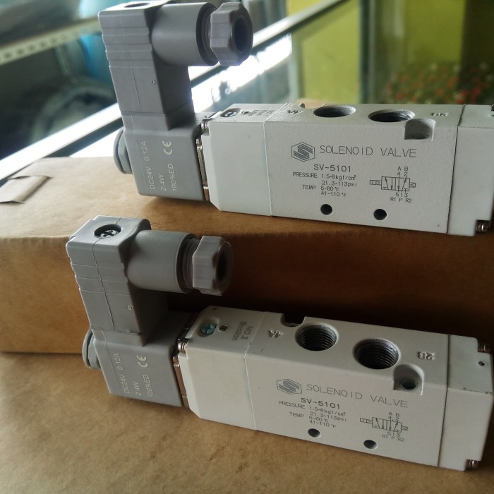 PNEUMATIC SOLENOID VALVE type : SV5101 -6 (1/8") sigle coil 24vdc