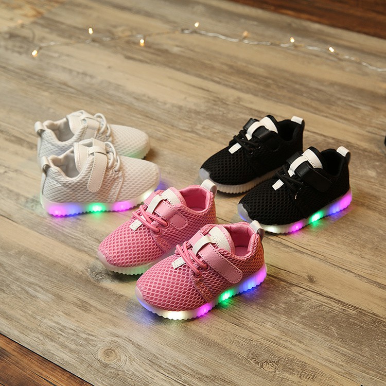  COD Sepatu  Sneakers  dengan  Bahan Kulit PU dan Lampu LED 