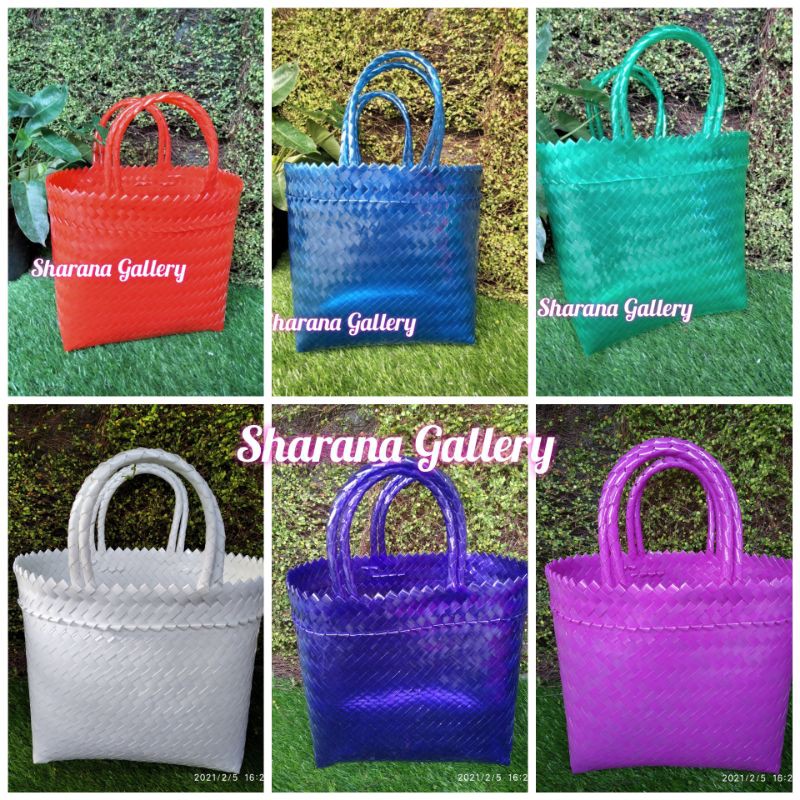 tas anyaman plastik/tas souvenir bahan kaca glossy premium.