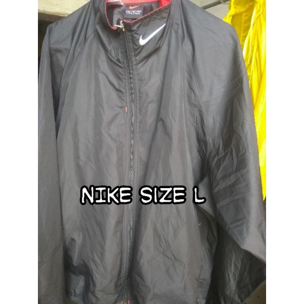 NIKE Jaket Running Sport bekas