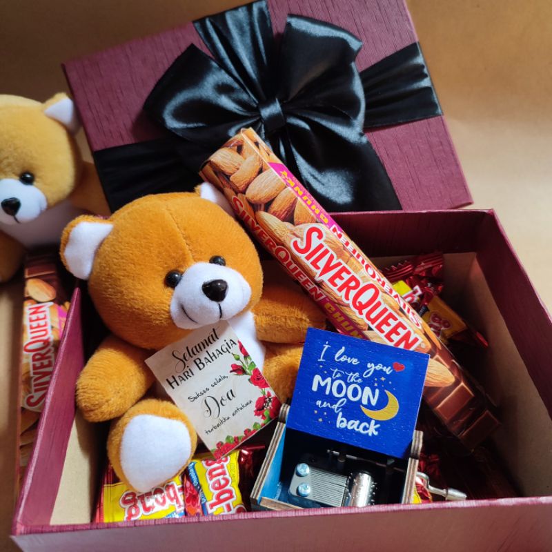 PAKET HAMPERS HADIAH KADO ULANG TAHUN SPESIAL LUCU ISTIMEWA