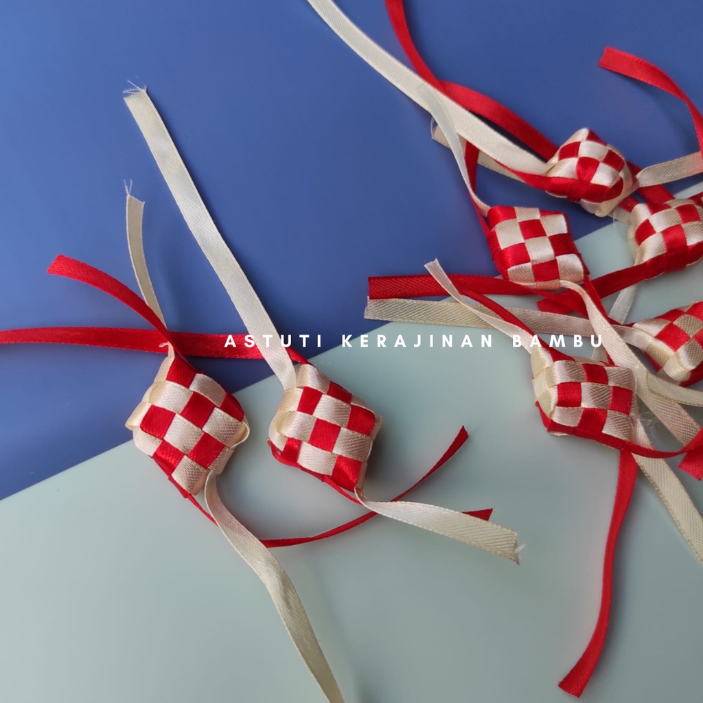 

[[KEMERDEKAAN EDITION]] Ketupat Pita Merah Putih Bendera Merah Putih Ketupat HUT Indonesia Ketupat Unik Ketupat Mini