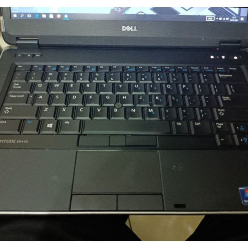 Laptop Dell Latitude Core i5 RAM 4GB HDD 320/500GB Mulus