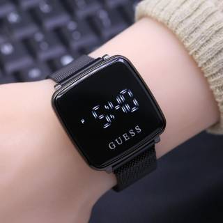 best seller Jam tangan digital wanita Guess segi LED touchscreen LS991-NR rantai pasir magnet 3,7cm