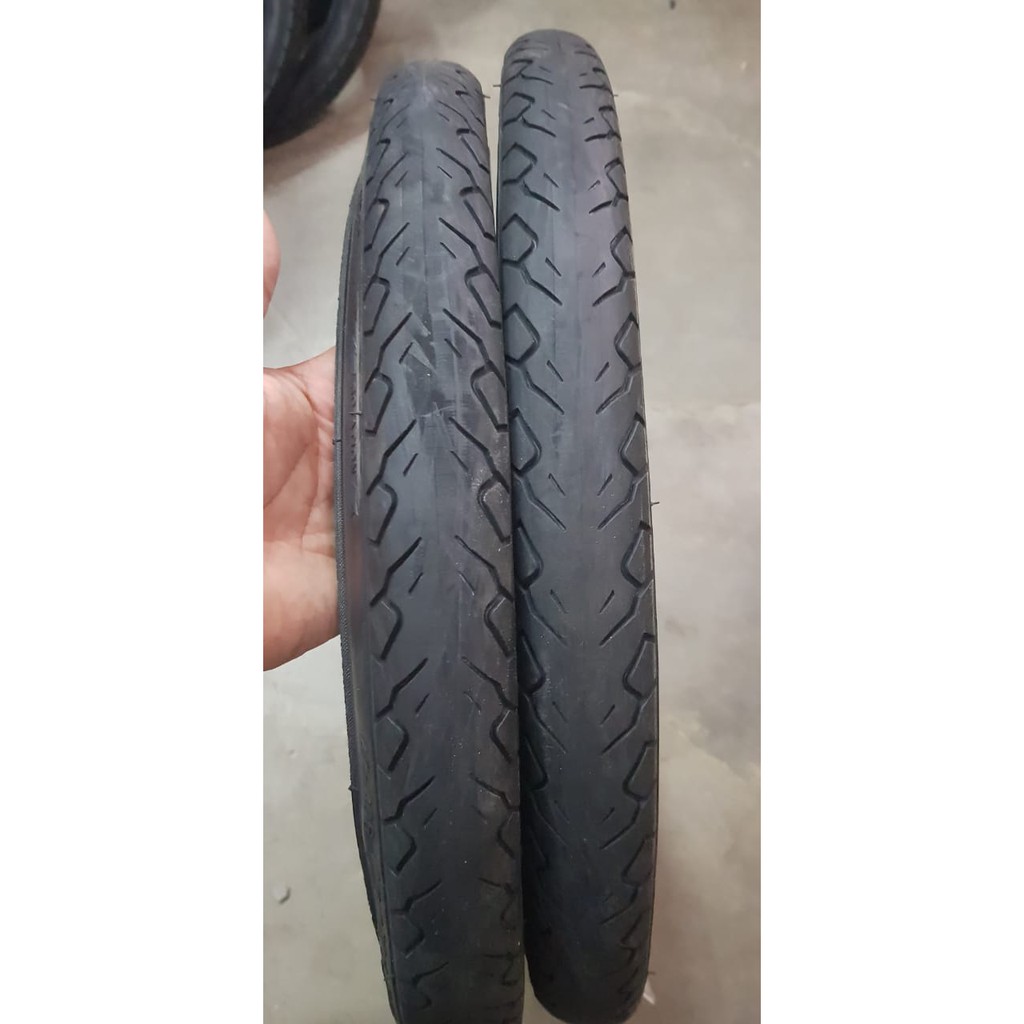 Ban Luar 20 X 1.75 CST  City Parkour C1985 DK27