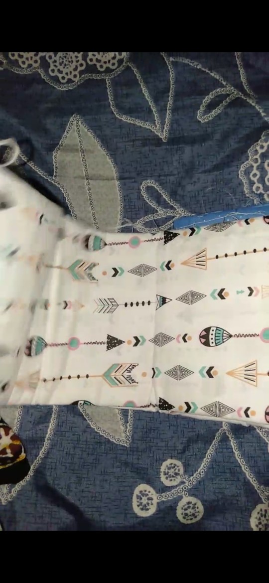 Archerry / Kain Sprei Meteran Bahan Katun Lokal Motif Grow