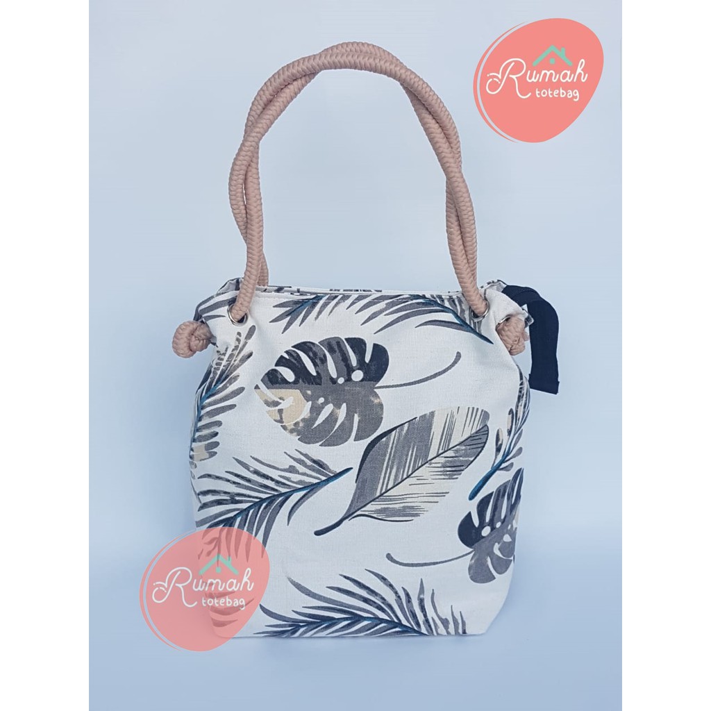 TAS_BDG TOTEBAG TALI SUMBU MOTIF FLORA