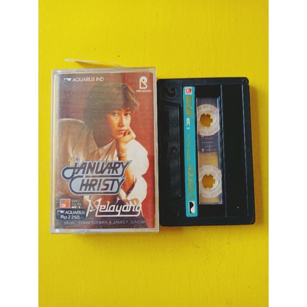 Kaset JANUARY HRISTY Melayang