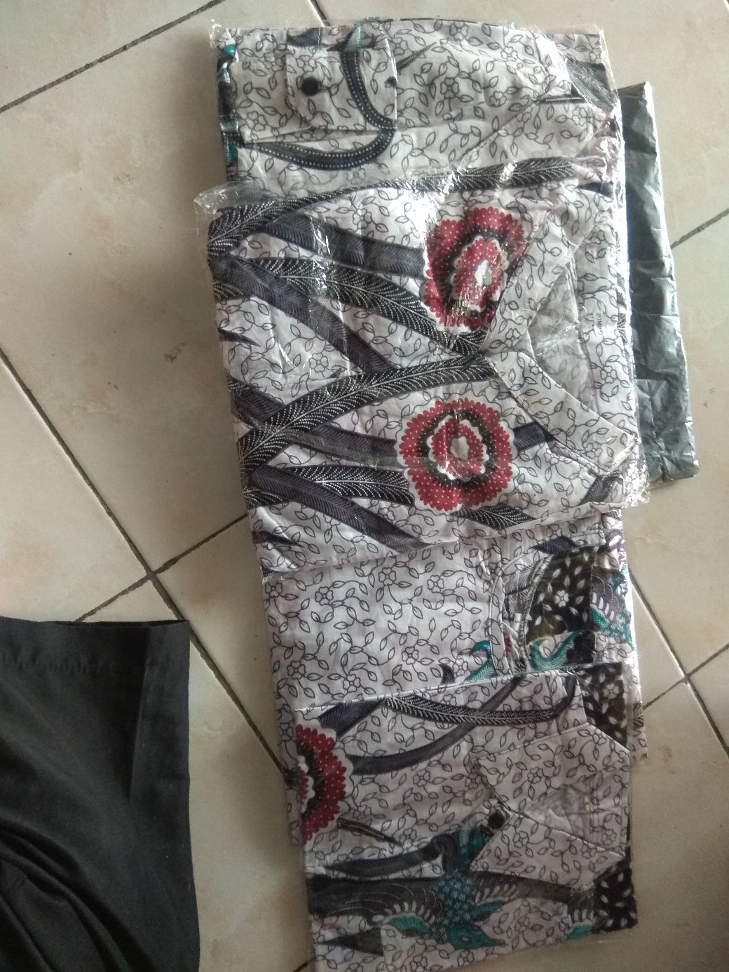 Batik Couple Keluarga  Busui Sania Ruffle Ori Ndoro Jowi Motif  Ilalang Putih Size M L Xl Xxl Jumbo