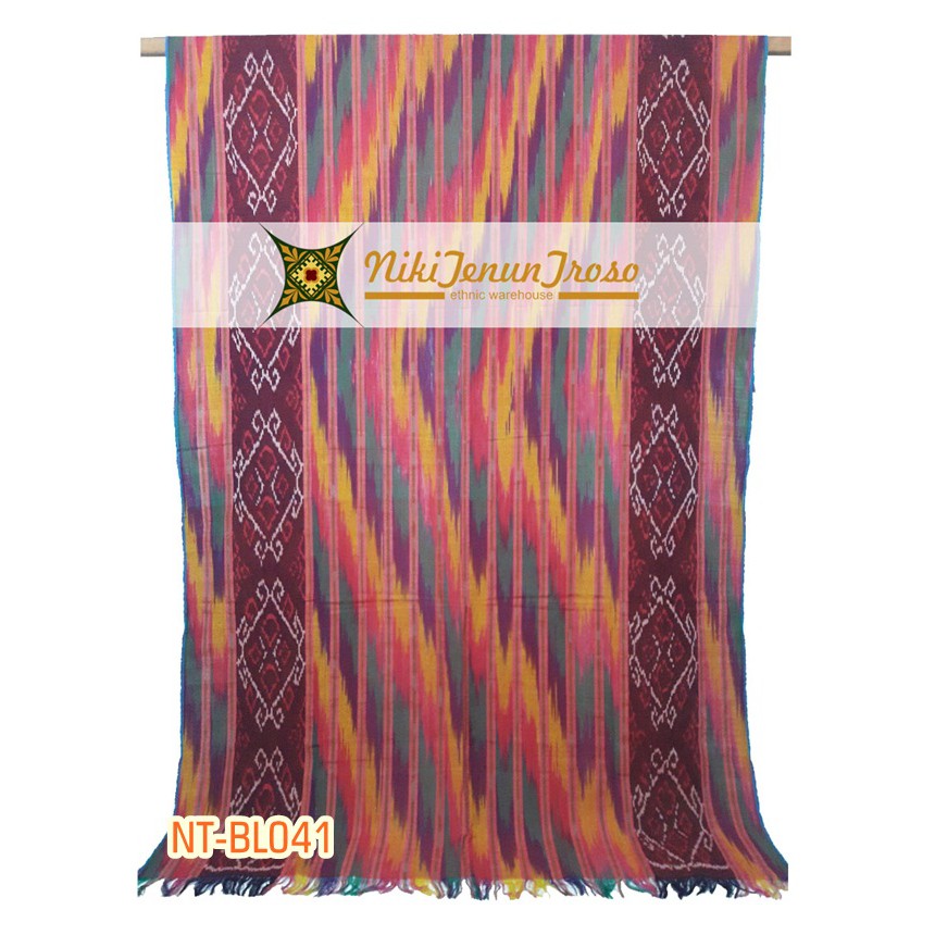 Kain Tenun Blanket Motif Pelangi