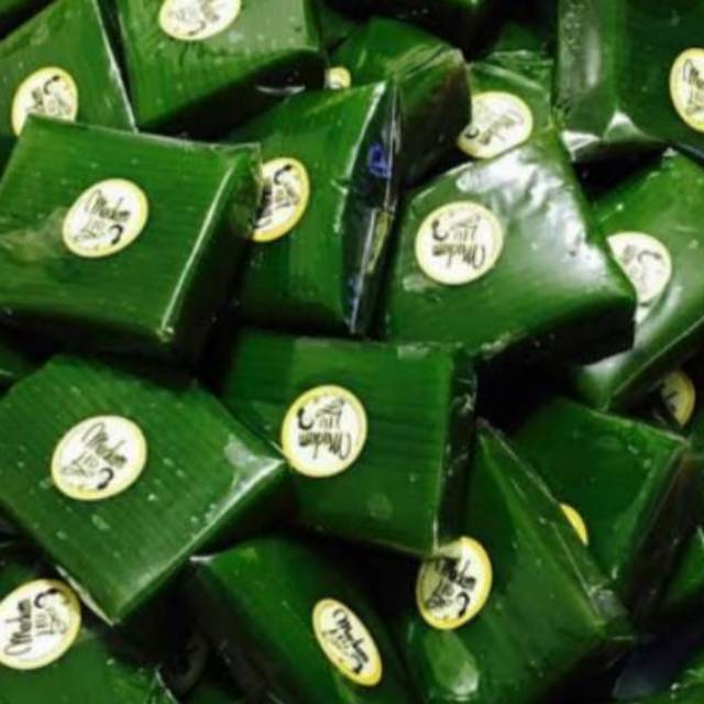 Kue Lapis Basah Pandan Madam Liu