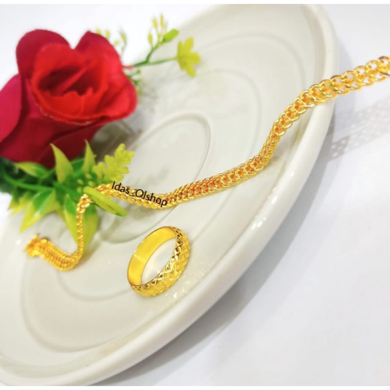 Gelang Tiker + Cincin TITANIUM elegan logam emas Hongkong perhiasan Anti karat & ANTI LUNTUR (COD)