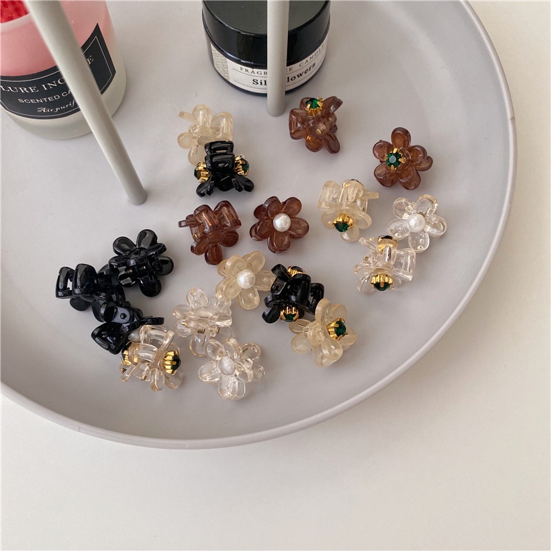 We Flower Lovely Small Pearl Flower Hair Claw Clip for Girls Kids Mini Arcylic Hairpin Bobby Pin Hair Styling Accessories