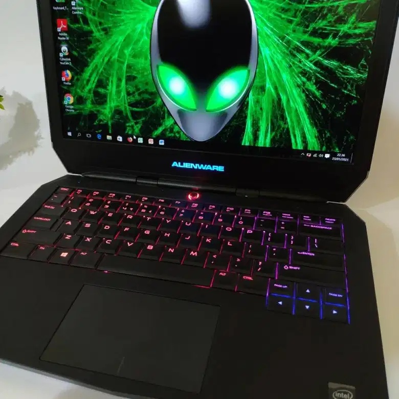 LAPTOP Alienware 13 i7 RAM 16GB SSD 256GB Nvidia 960 BEKAS SECOND