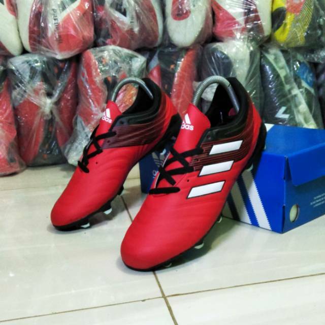Jual Sepatu bola adidas terbaik terlaris termanis harga distributor