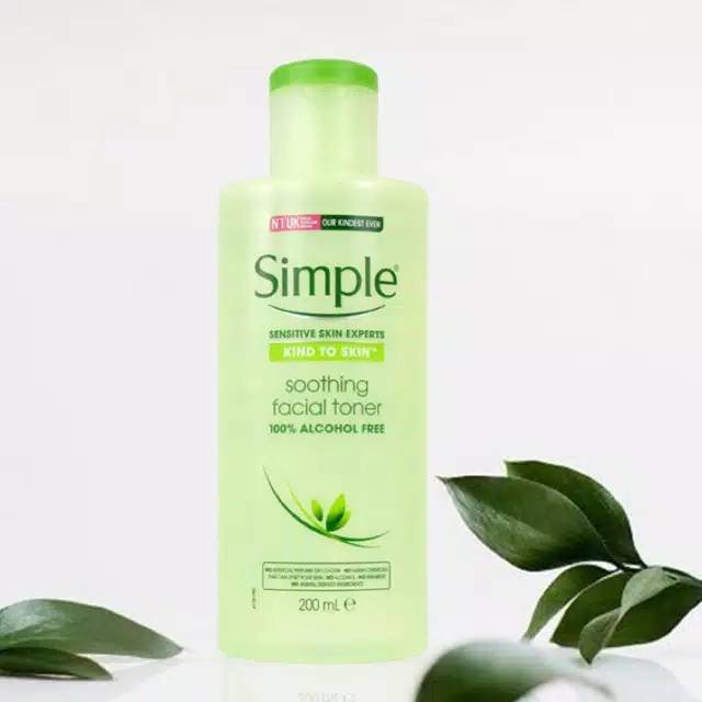 SIMPLE Soothing Facial Toner