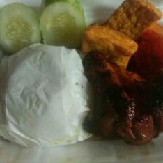 

Nasi Ayam Bakar/Goreng menu Jumat berkah