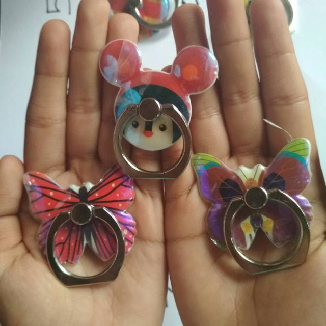 

RING STAND BESI MOTIF LUCU