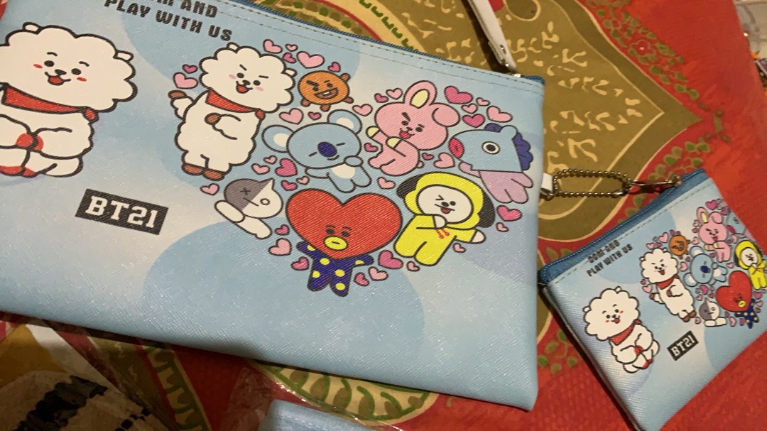 Dompet Bt21 Satu Paket Isi 2