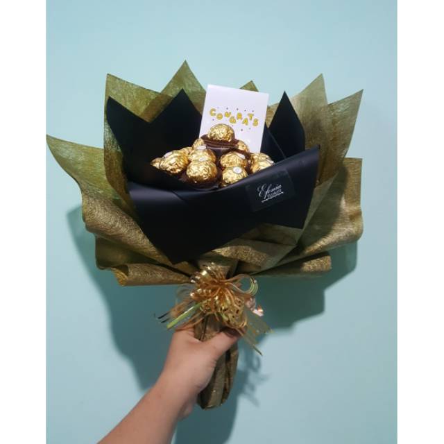 BUCKET COKLAT FERRERO hadiah wisuda