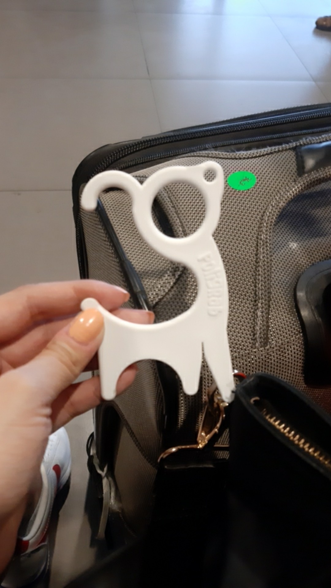 Poligrab Zero Touch Alat Anti Corona