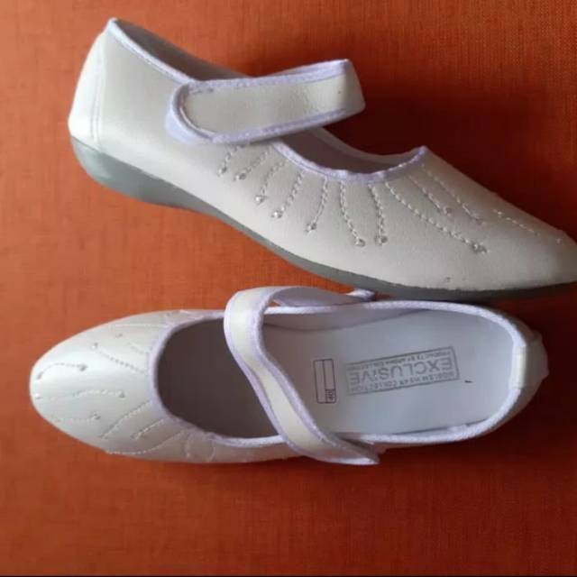 SEPATU UMROH WANITA /SEPATU PUTIH UMROH