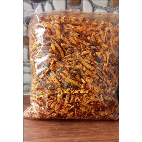 

Basreng pedas krispi daun jeruk extra 250gr