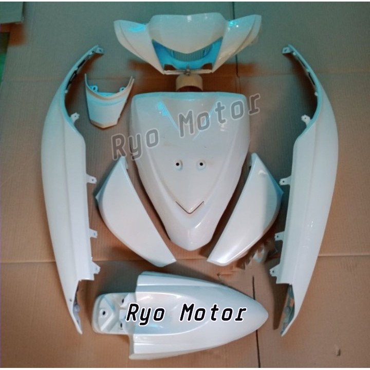 Paket Full Body Halus Mio J / Cover Bodi Halus Mio J Putih - Hitam