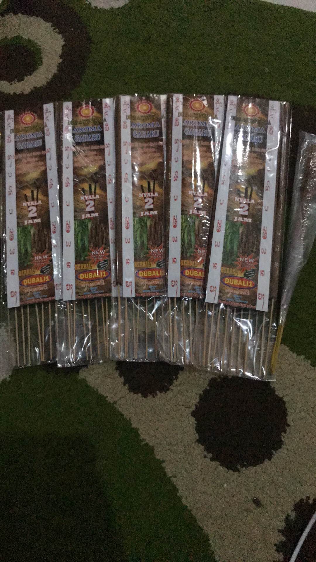 Dupa Dubali Astungkara / Dupa Gaharu