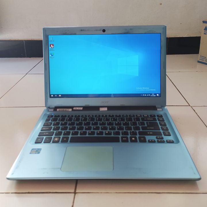 Acer  V5-471 Biru SLim Tipis Intel Core i3 RAM 4GB SSD 128GB Laptop Second Bekas Murah