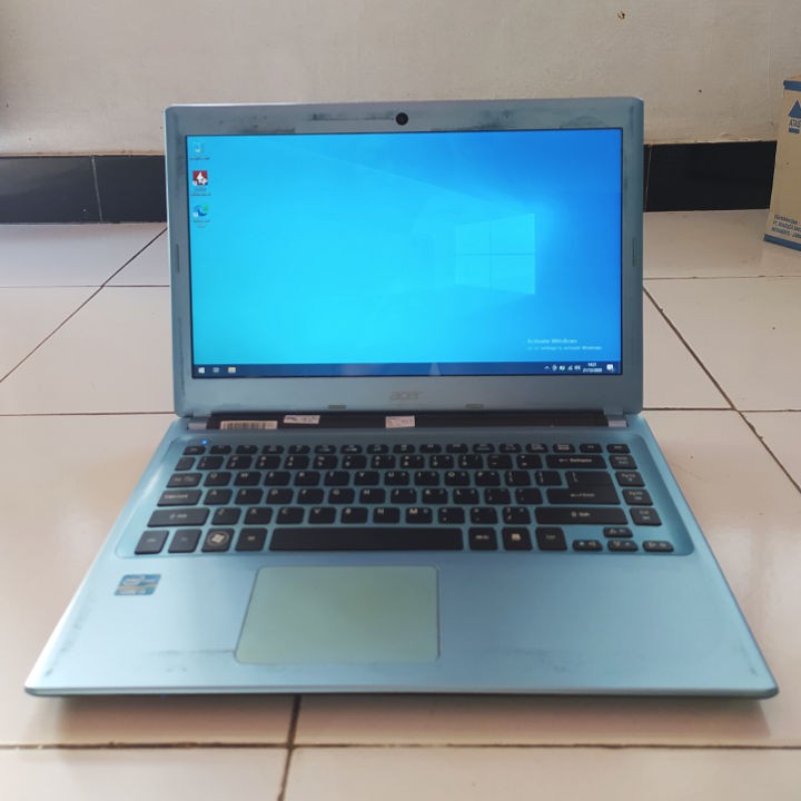 Acer V5-471 Biru SLim Tipis Intel Core i3 RAM 4GB SSD