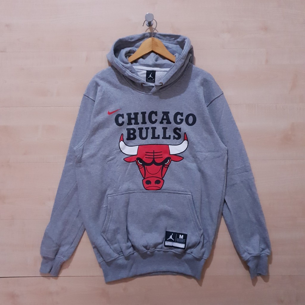 JAKET HOODIE JORDAN CHICAGO BULLS GREY
