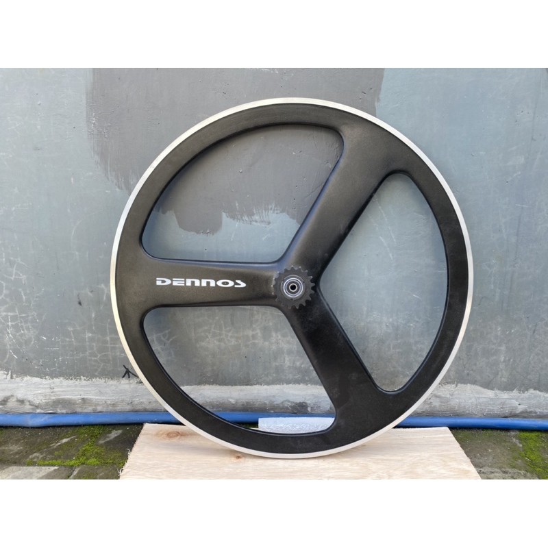 Dennos 700c 3 Spoke